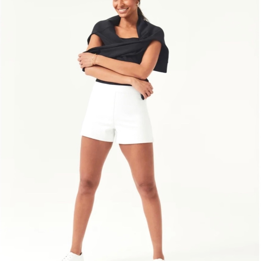 NWT Spanx on the go short (M)
